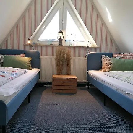Paula - Gemuetliche Maisonette Auf * Fehmarn